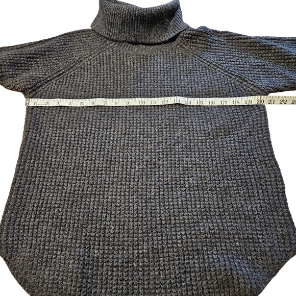 Women's Kühl Kuhl Sienna Turtleneck Pullover Sweater Gray Knit Small - Picture 12 of 16